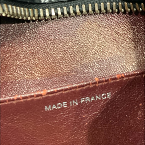 CHANEL Classic CC Black Enamel Patent Leather Tote Handbag | 5374403 - Picture 6 of 16